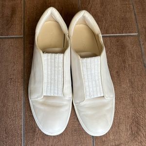 Vince oatmeal Leather slip on shoes with cream woven center